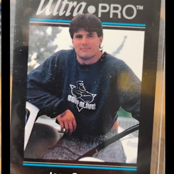 "The Curveball Case: A Collector's Gamble"-Baseball Sports Card Mystery Packs - Picture 15 of 16